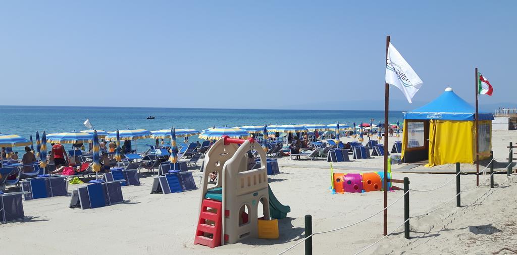 Villaggio Camping Lungomare Cropani Exterior photo