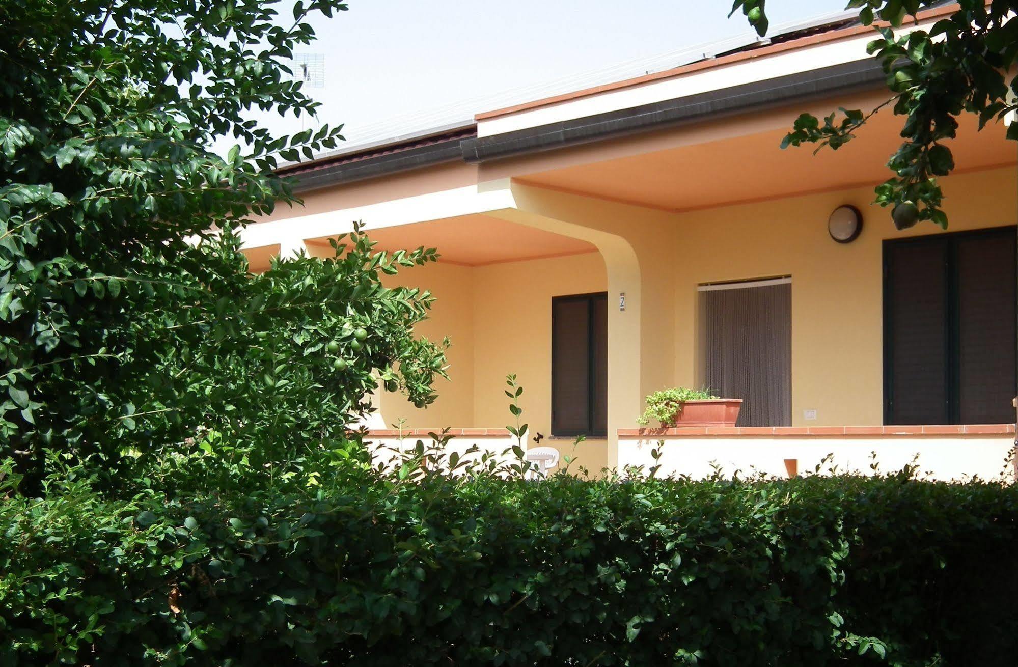Villaggio Camping Lungomare Cropani Exterior photo